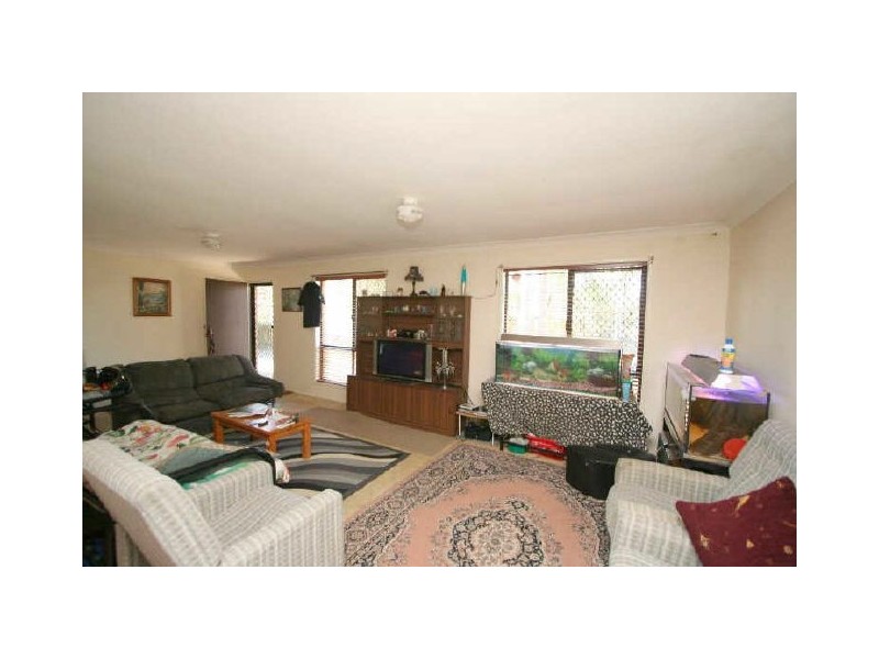 18 Bursaria Street, Crestmead QLD 4132