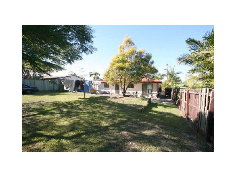 18 Bursaria Street, Crestmead QLD 4132