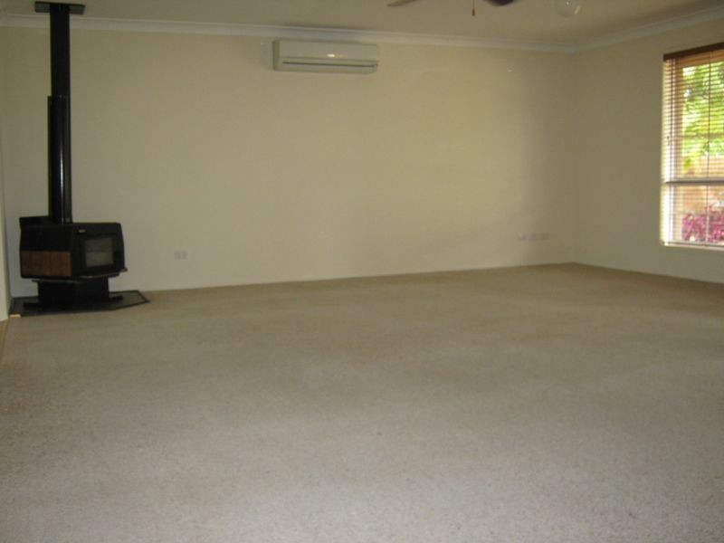 4 Flinders Crescent, Boronia Heights QLD 4124