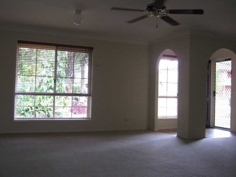 4 Flinders Crescent, Boronia Heights QLD 4124