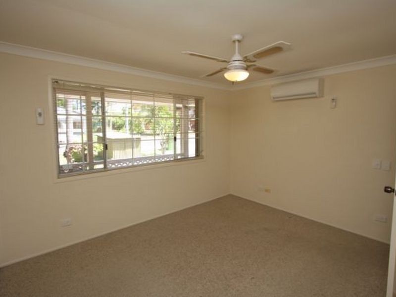 4 Flinders Crescent, Boronia Heights QLD 4124