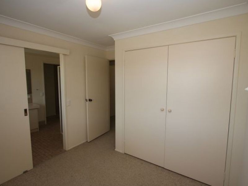 4 Flinders Crescent, Boronia Heights QLD 4124