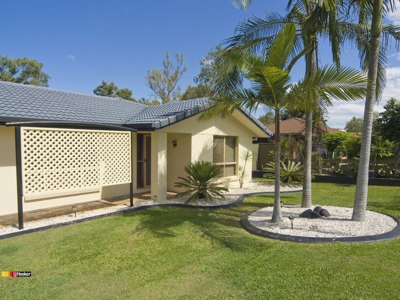 17 Bennett Drive, Regents Park QLD 4118