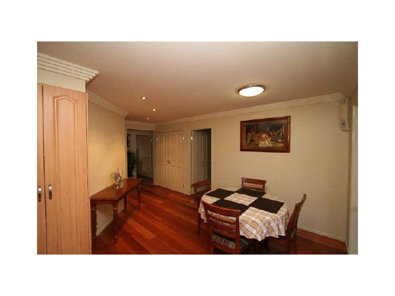 41 Regency Drive, Regents Park QLD 4118