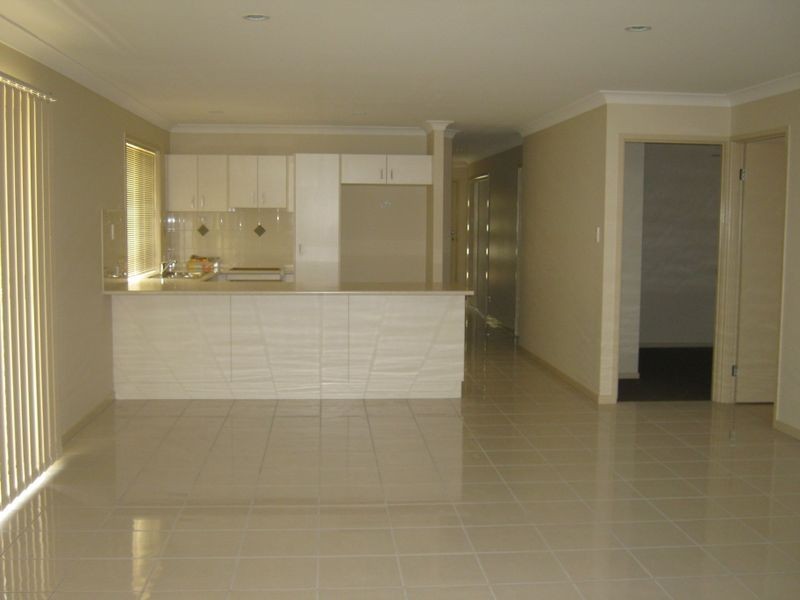 14 Chesan Court, Crestmead QLD 4132