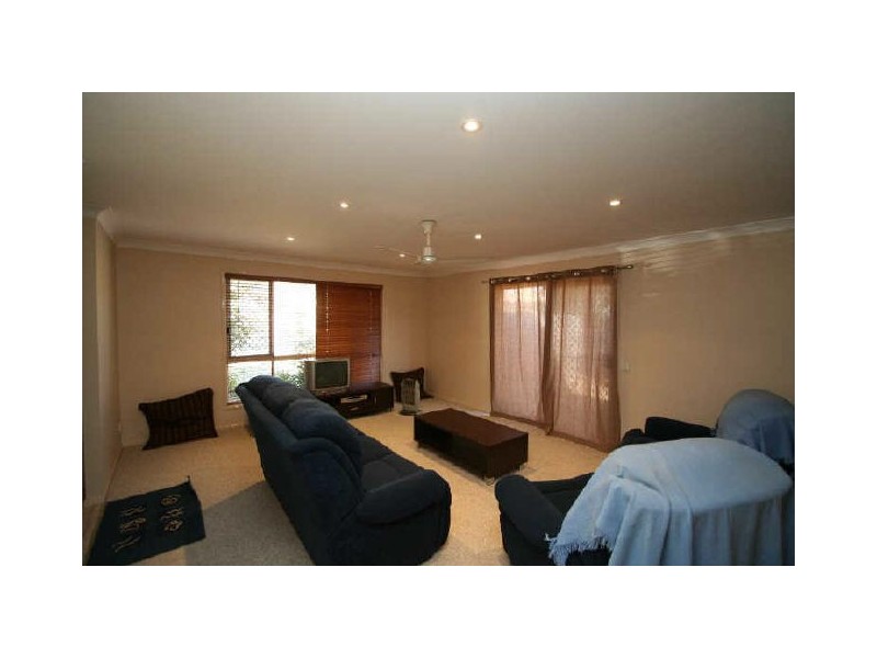 37 Diamantina Street, Hillcrest QLD 4118