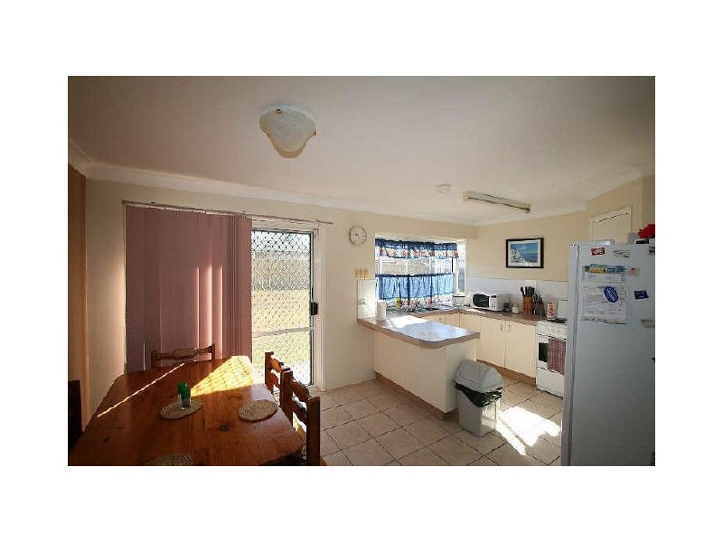 4 Curzon Street, Browns Plains QLD 4118