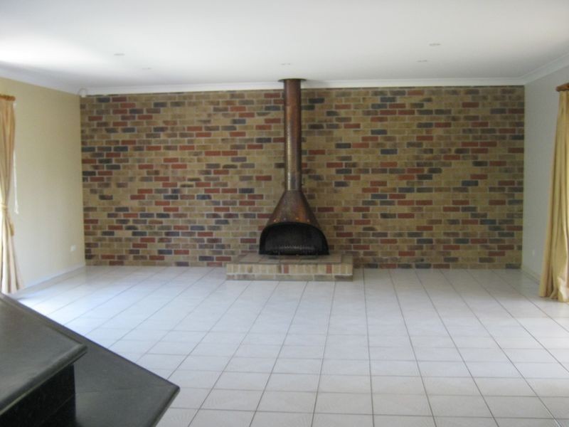 21 Ethion Drive, Regents Park QLD 4118