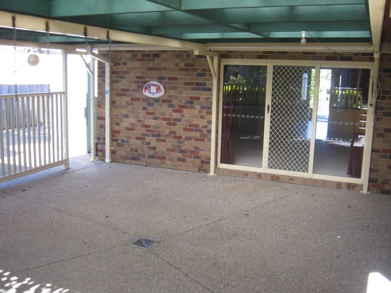 21 Ethion Drive, Regents Park QLD 4118