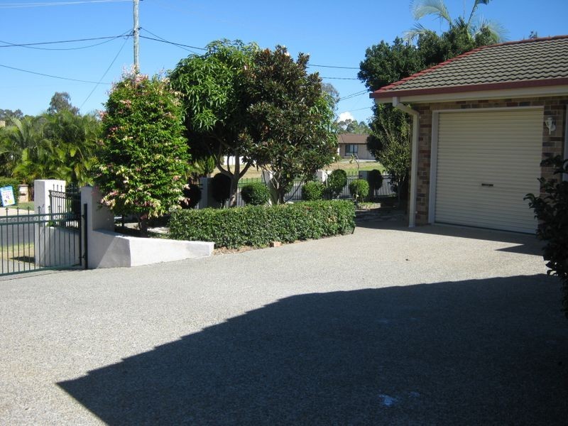 21 Ethion Drive, Regents Park QLD 4118