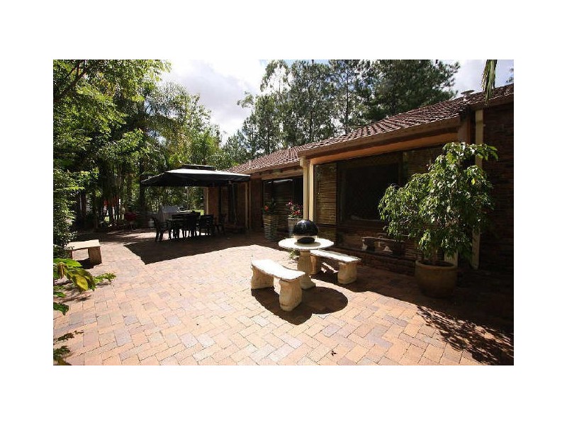 11 Jacaranda Avenue, Boronia Heights QLD 4124