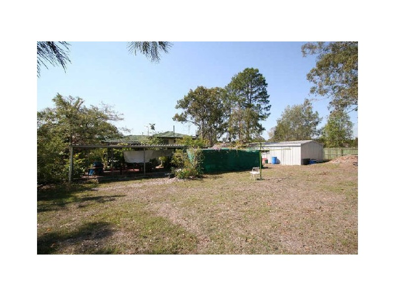 157 Peverell Street, Hillcrest QLD 4118