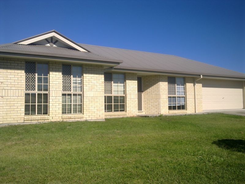 13 Lake Cooloola Court, Logan Reserve QLD 4133