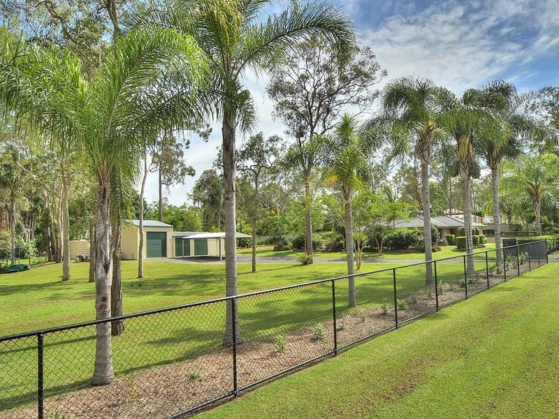1-9 Bascombe Court, Munruben QLD 4125
