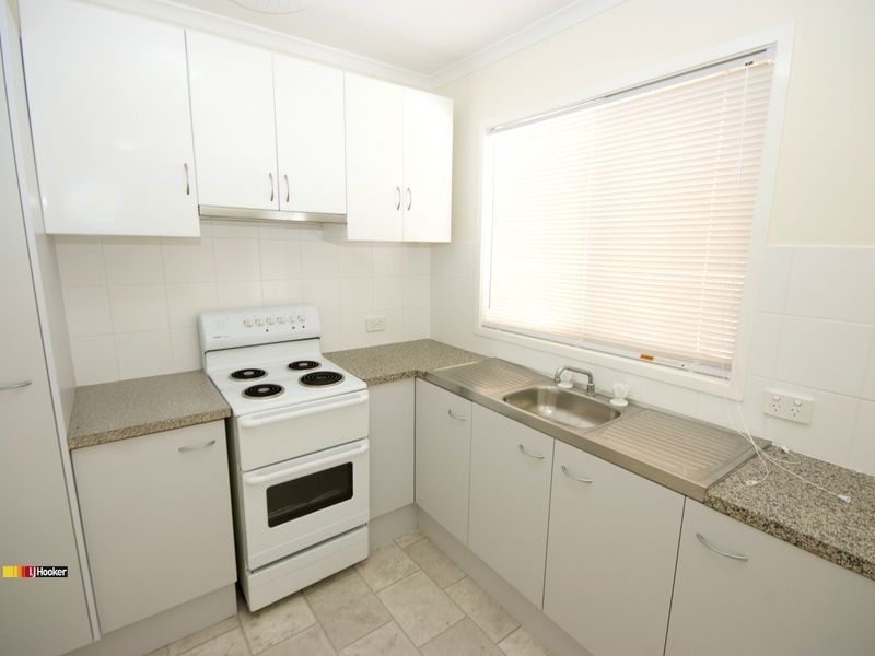24 Regency Drive, Regents Park QLD 4118