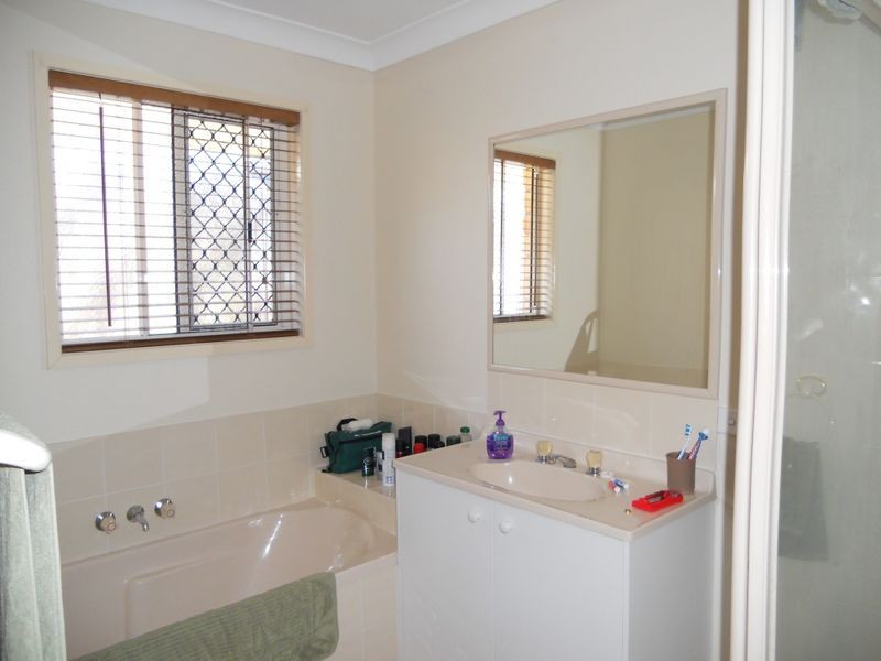 6 Rick Court, Boronia Heights QLD 4124