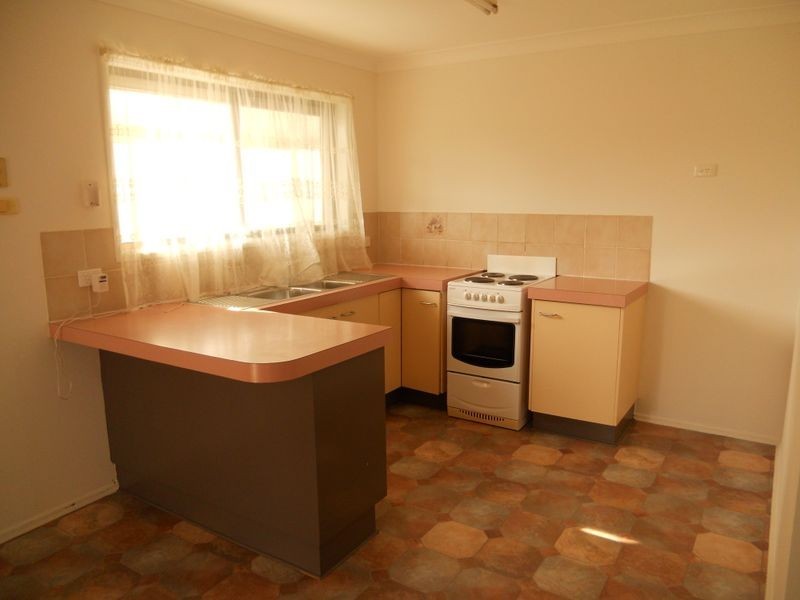 2 Kilby Street, Crestmead QLD 4132