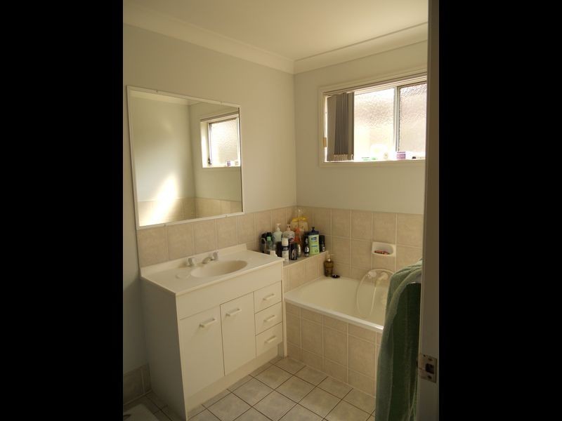 4 Carnea Place, Regents Park QLD 4118