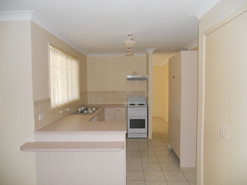 58 Peverell Street, Hillcrest QLD 4118