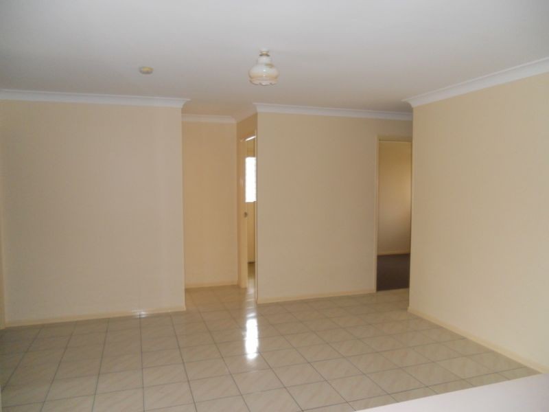 58 Peverell Street, Hillcrest QLD 4118