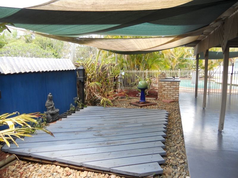 16 Owens Crescent, Regents Park QLD 4118