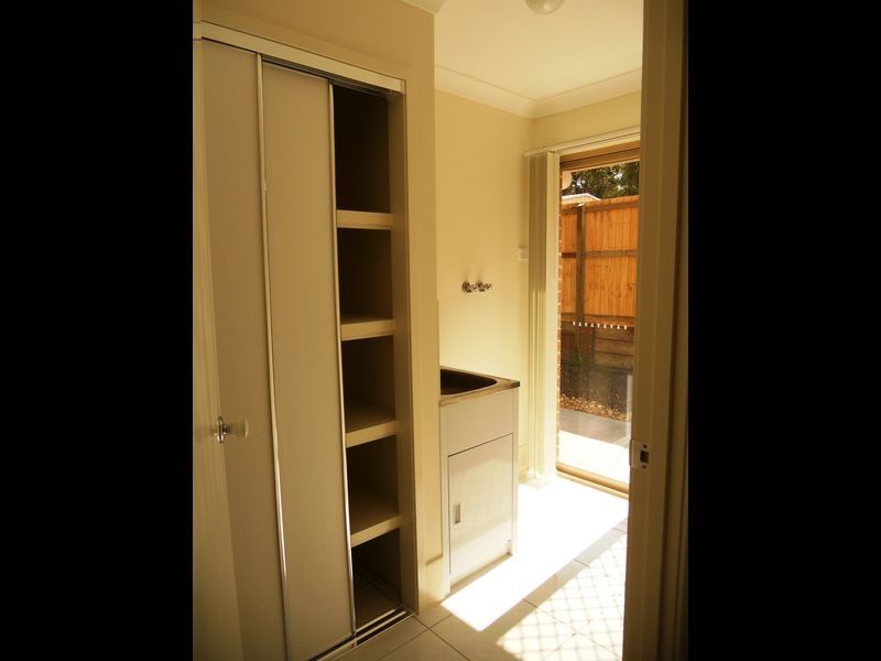 18 Tranquil Street, Hillcrest QLD 4118