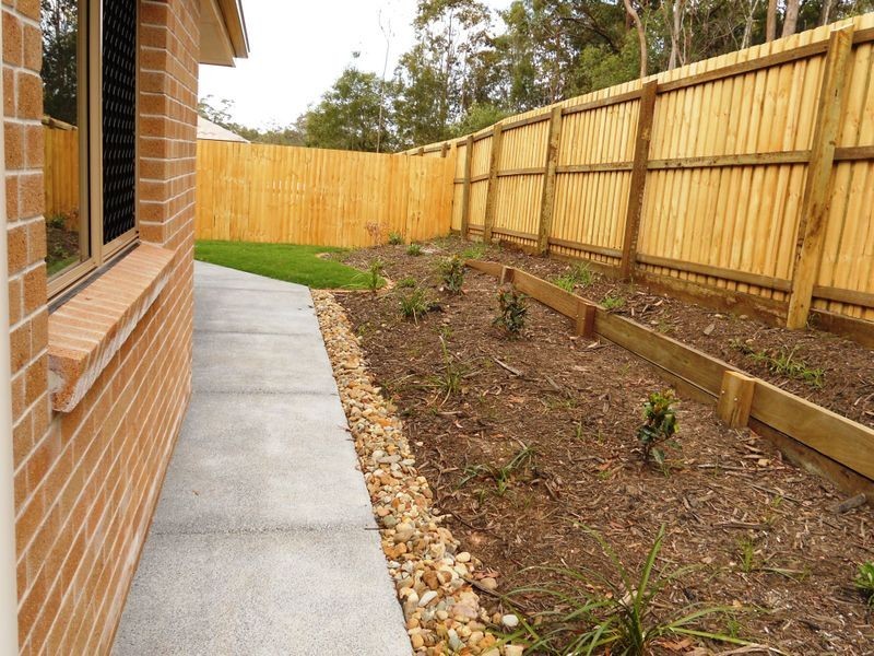 18 Tranquil Street, Hillcrest QLD 4118