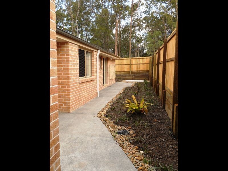 18 Tranquil Street, Hillcrest QLD 4118