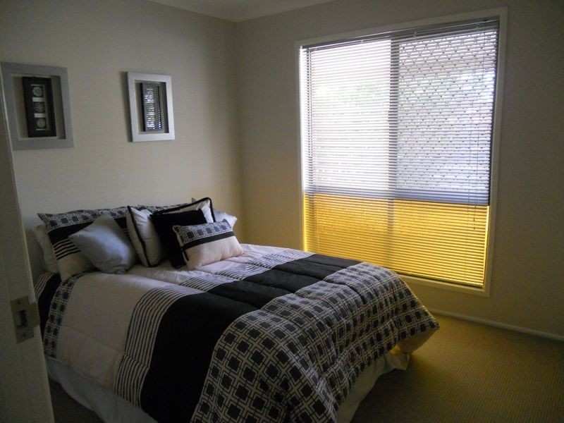 45 Enford Street, Hillcrest QLD 4118