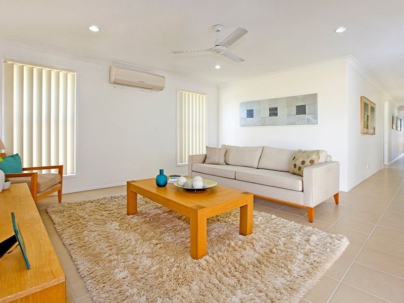 1 Cedarwood Street, Berrinba QLD 4117