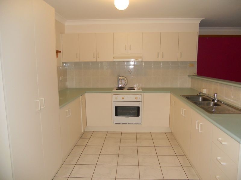 38 Solandra Circuit, Regents Park QLD 4118