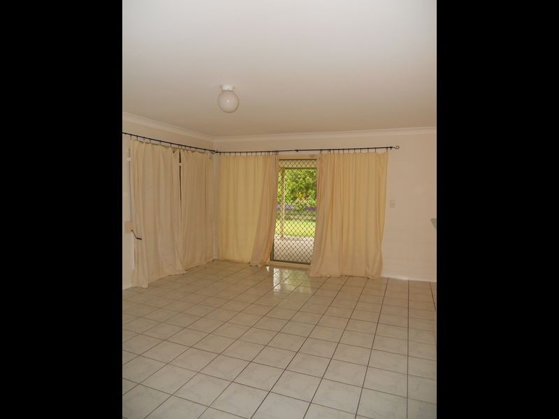 38 Solandra Circuit, Regents Park QLD 4118