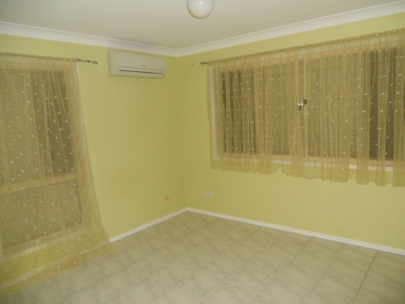 38 Solandra Circuit, Regents Park QLD 4118