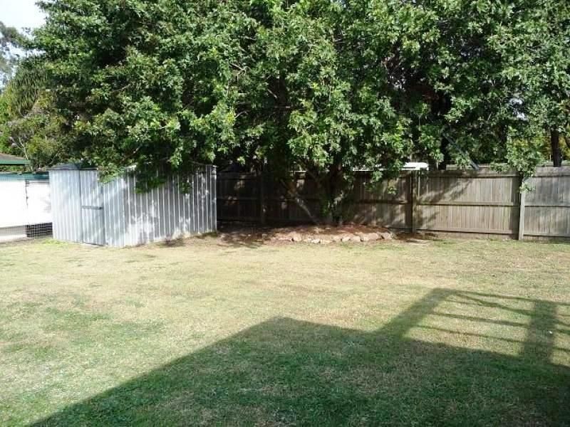 50 Peverell Street, Hillcrest QLD 4118