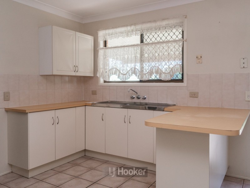 11 Cosway Street, Hillcrest QLD 4118