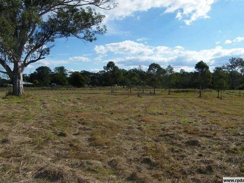 54 Beryl Parade, North Maclean QLD 4280