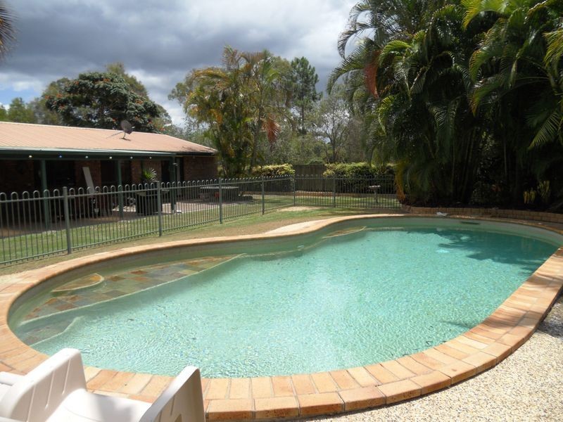 13 – 15 Banyulla Street, Greenbank QLD 4124
