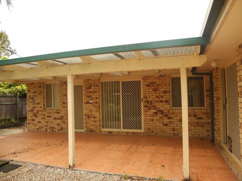 25 Parkside Drive, Crestmead QLD 4132