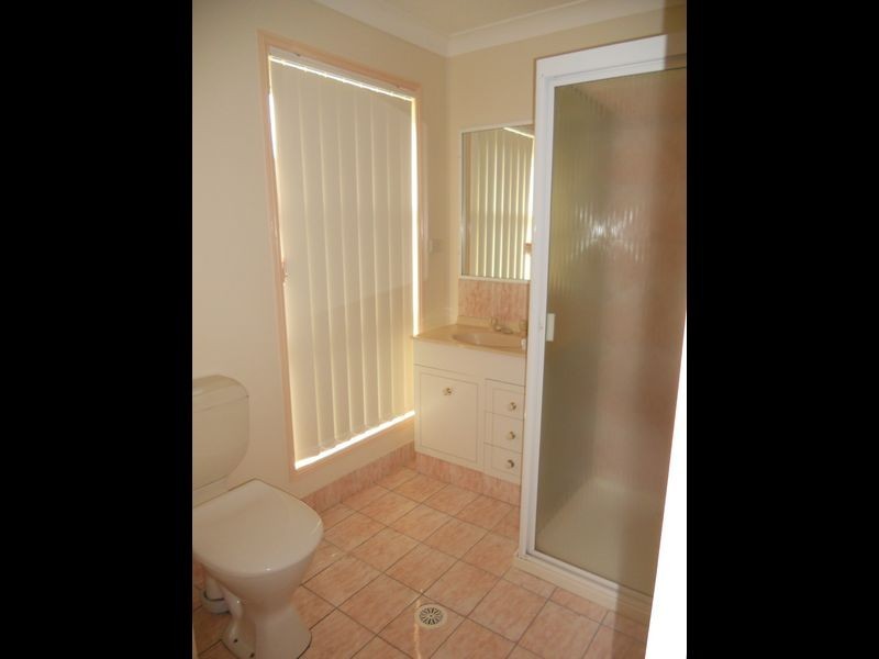 25 Parkside Drive, Crestmead QLD 4132