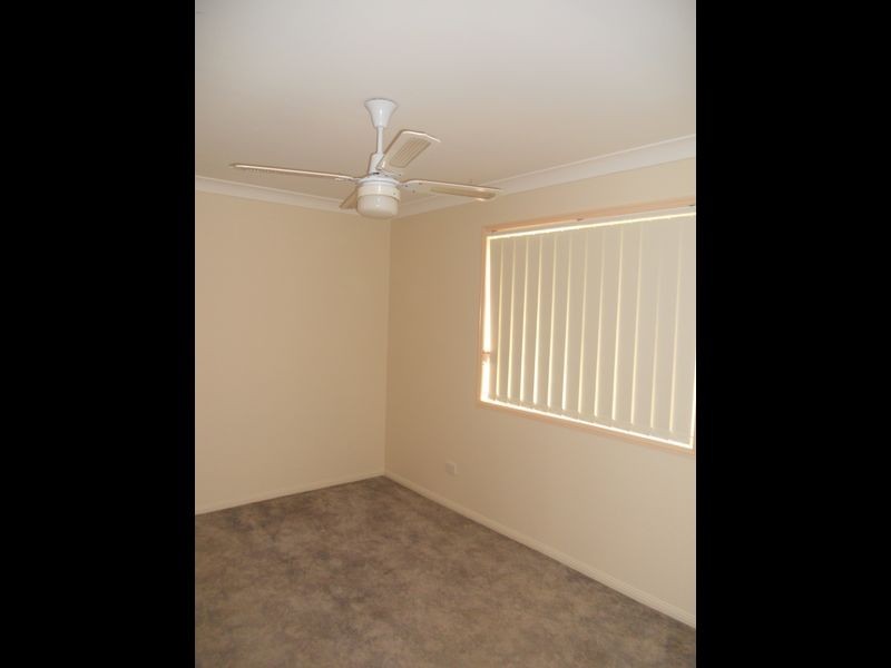 25 Parkside Drive, Crestmead QLD 4132