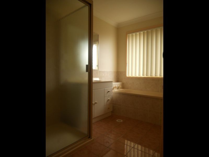 25 Parkside Drive, Crestmead QLD 4132