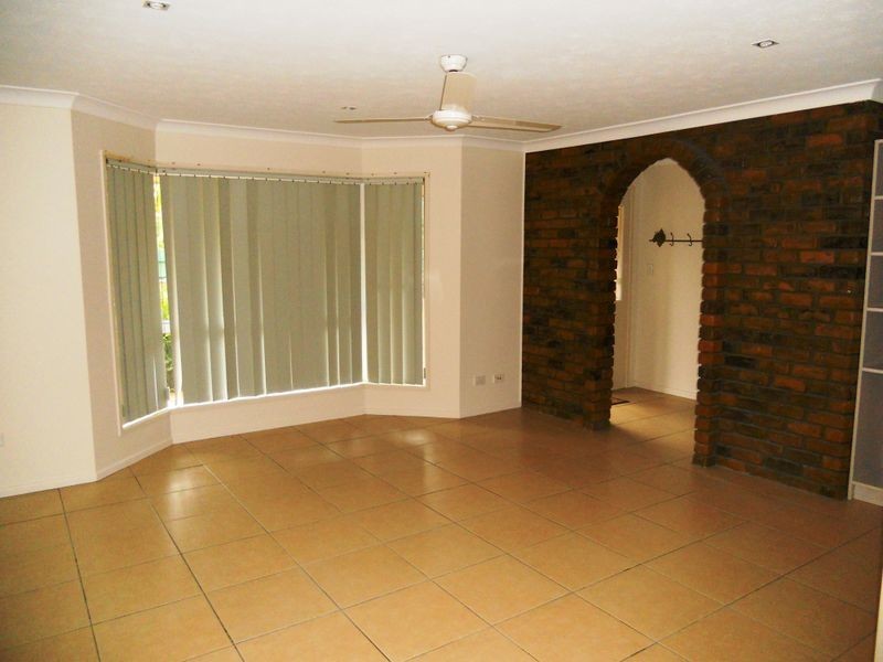 14 Whitcomb Street, Hillcrest QLD 4118