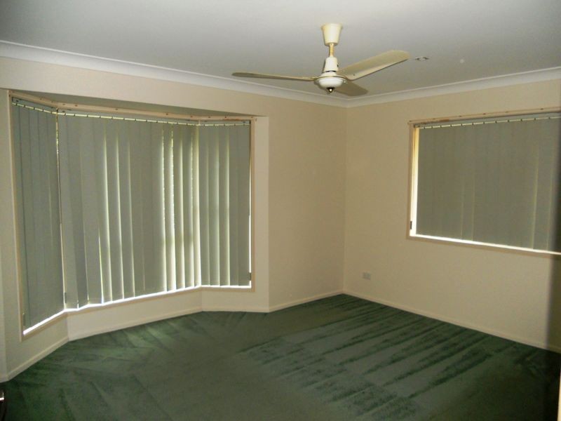 14 Whitcomb Street, Hillcrest QLD 4118