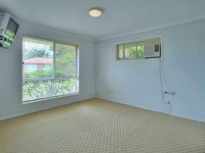 9 Perentie Street, Regents Park QLD 4118