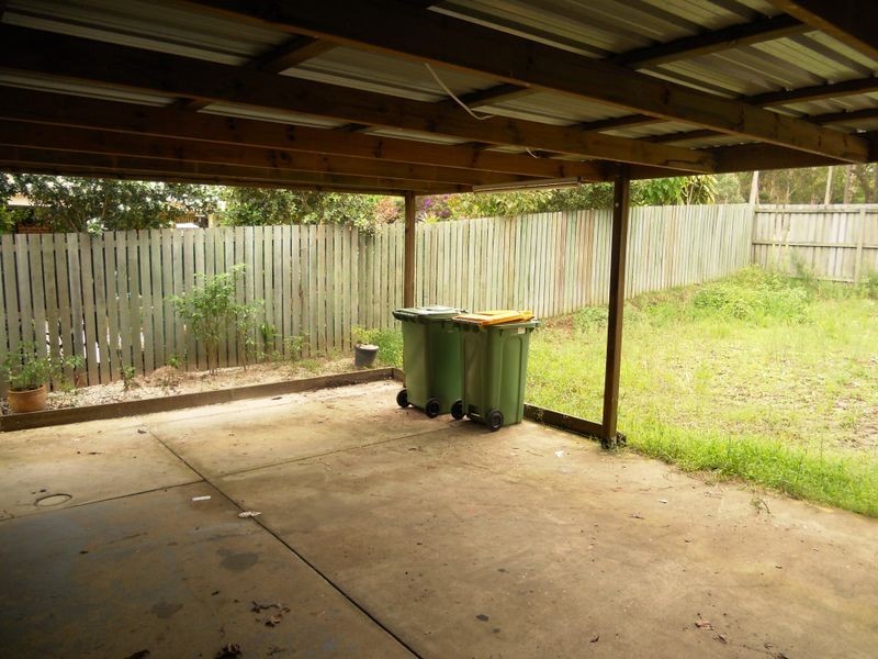 8 Isaac Court, Hillcrest QLD 4118