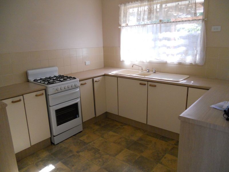 6 Rowena Street, Boronia Heights QLD 4124