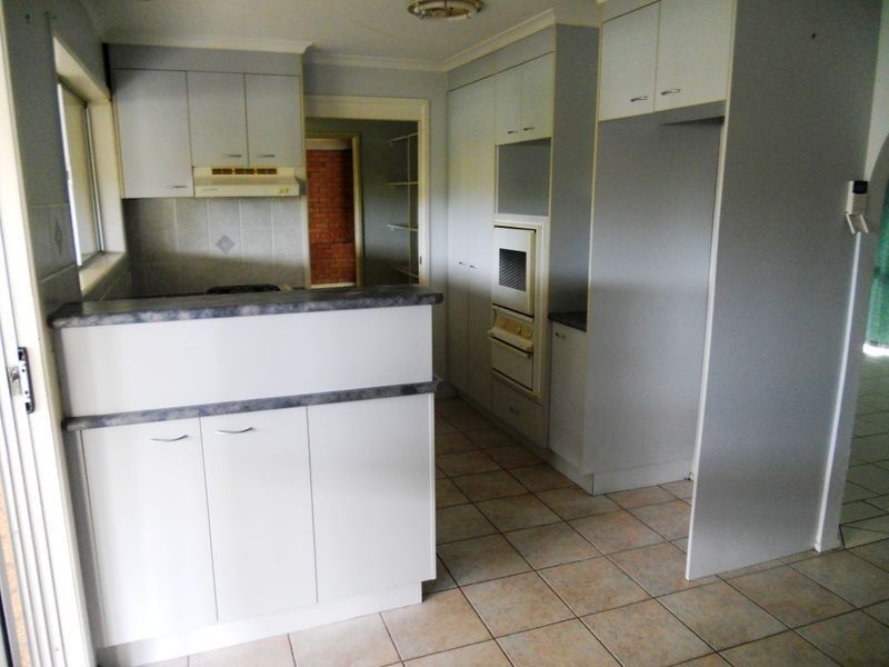 25 Cypress Drive, Marsden QLD 4132