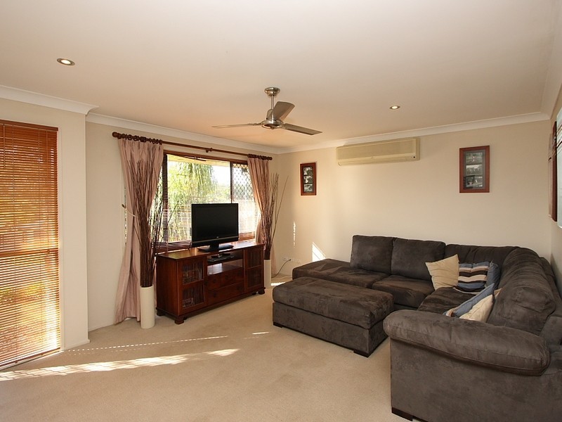 47 Parkroyal Crescent, Regents Park QLD 4118