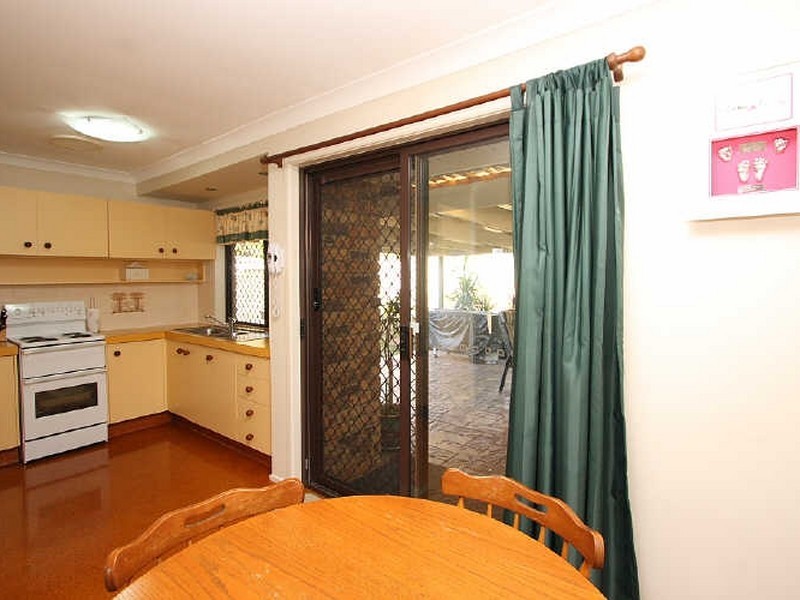 47 Parkroyal Crescent, Regents Park QLD 4118