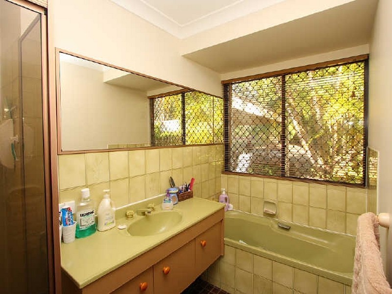 47 Parkroyal Crescent, Regents Park QLD 4118